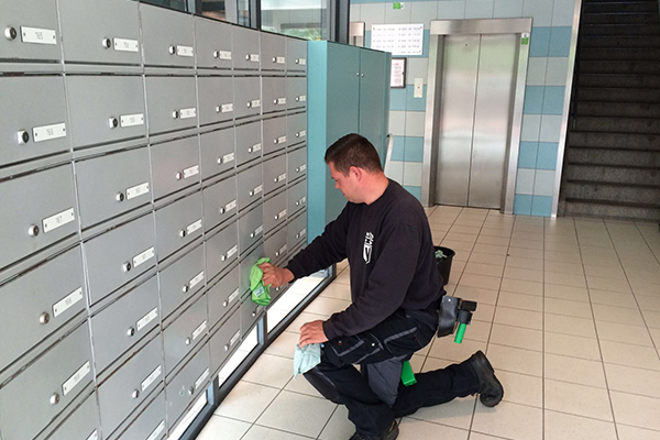Basisvakopleiding Trappenhuisreiniging (Incompany)